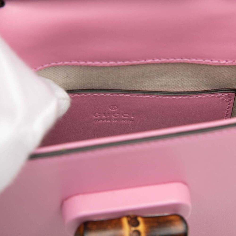 GUCCI Authentic Pink Leather Bamboo Shoulder Bag - Picture 5 of 7